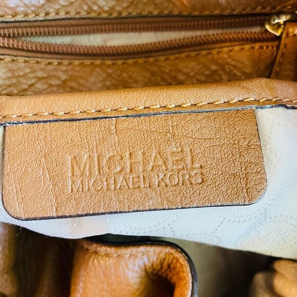 Michael Michael Kors brown leather chain shoulder bucket purse - Picture 5 of 6